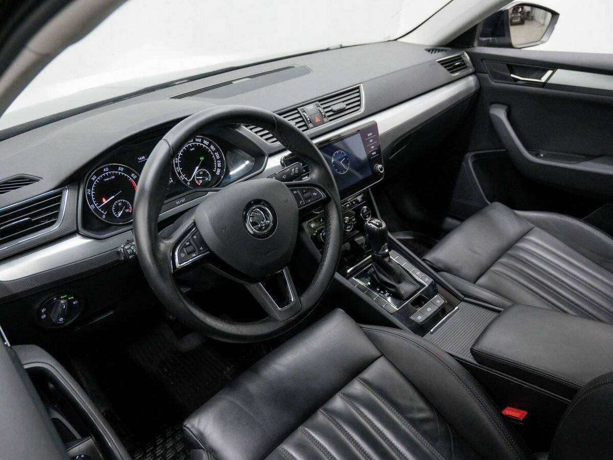 Skoda Superb, 2017 - Фото №13