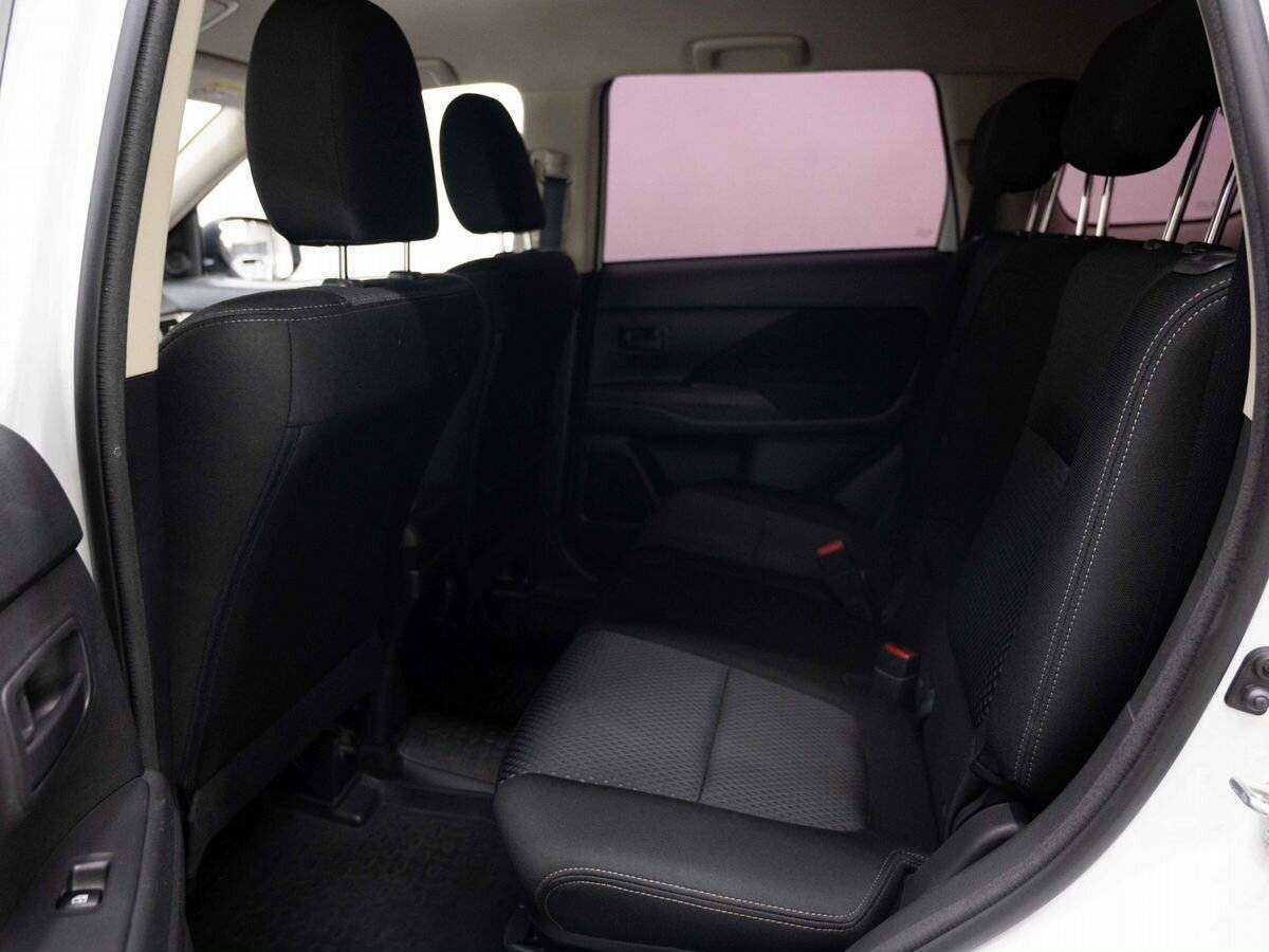 Mitsubishi Outlander, 2017 - Фото №8