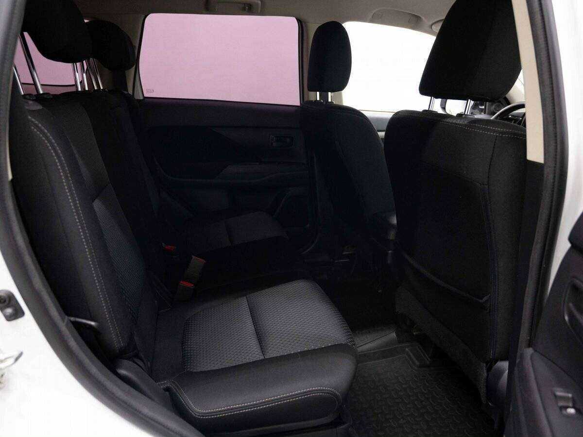 Mitsubishi Outlander, 2017 - Фото №9