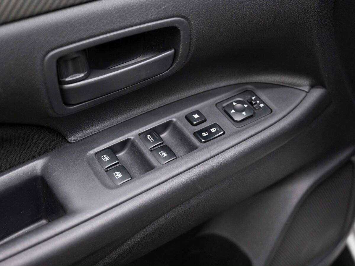 Mitsubishi Outlander, 2017 - Фото №17