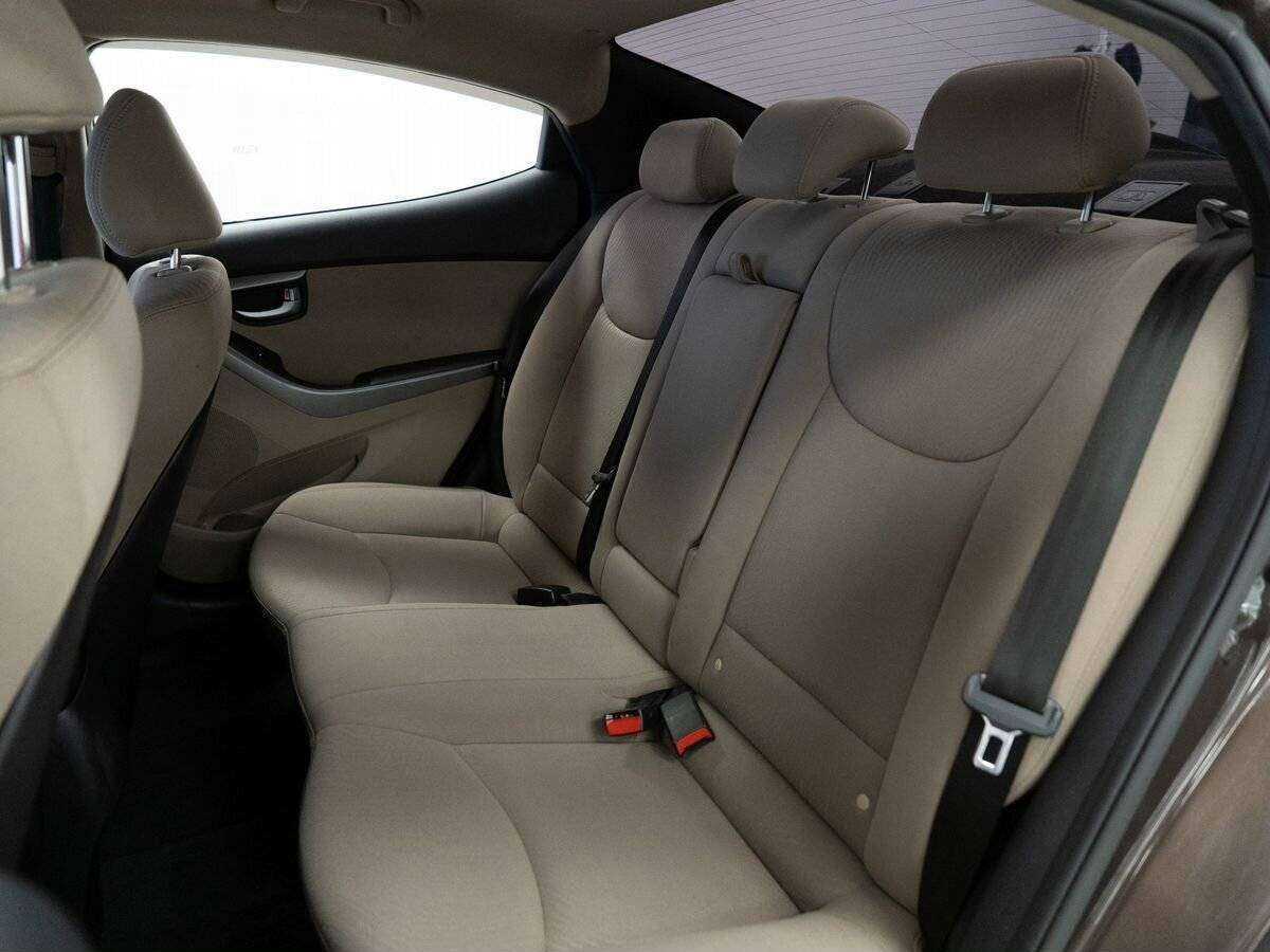 Hyundai Elantra, 2014 - Фото №6
