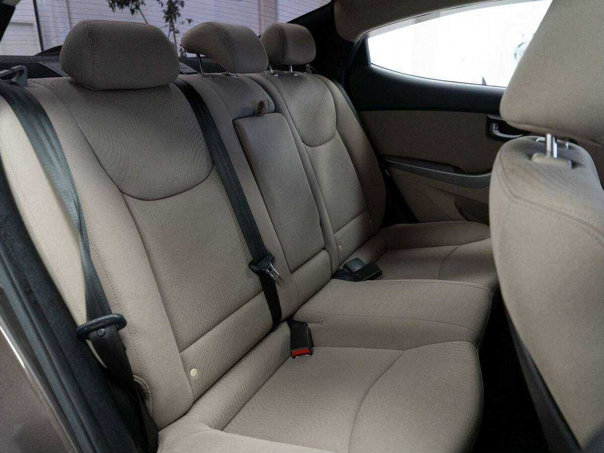 Hyundai Elantra, 2014 - Фото №8