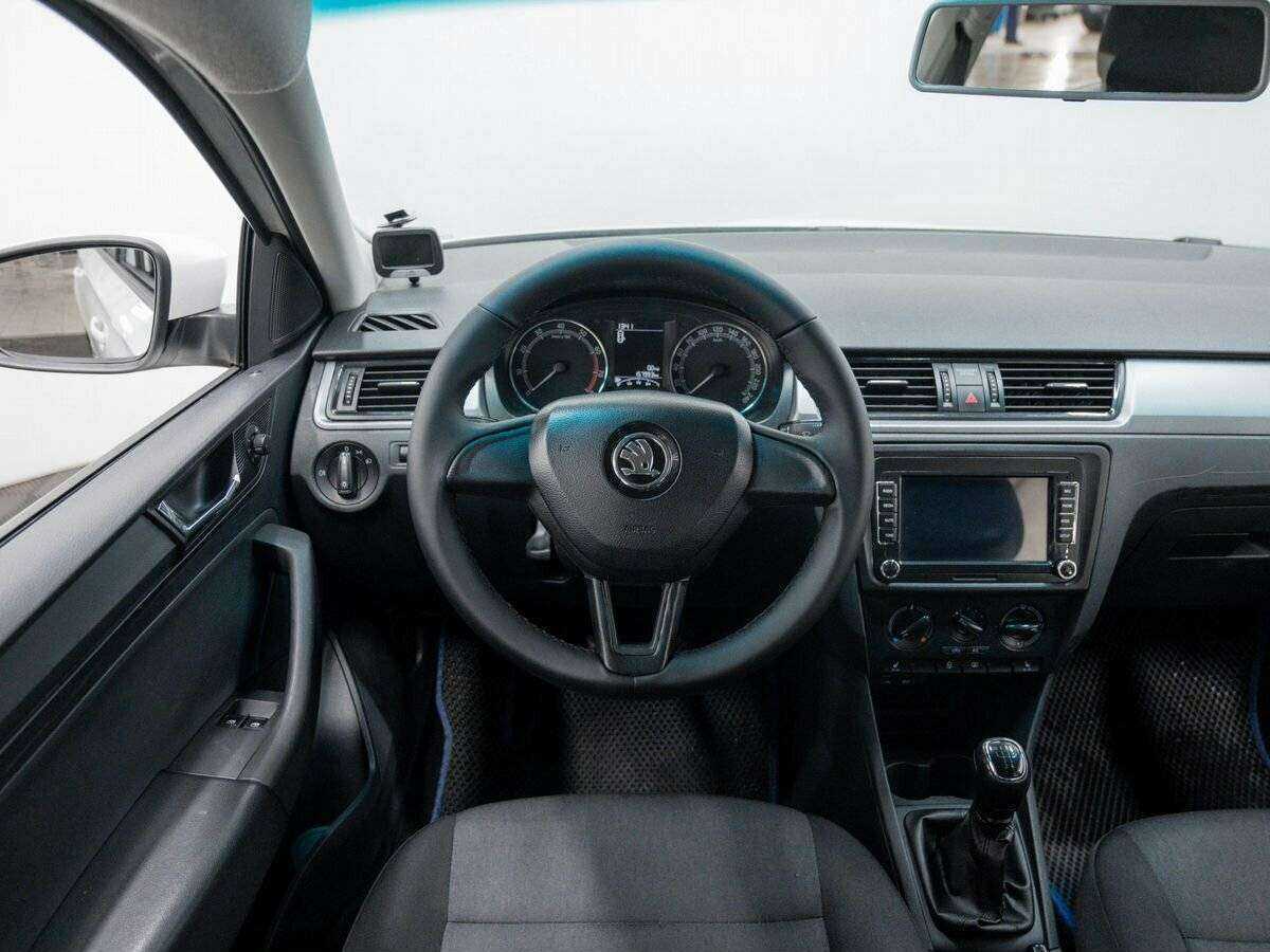Skoda Rapid, 2017 - Фото №14