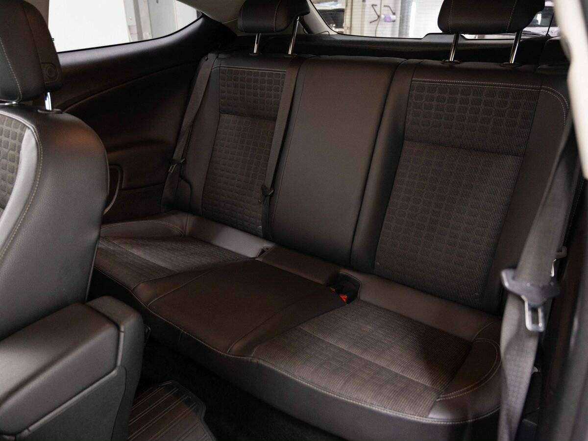 Opel Astra GTC, 2012 - Фото №8