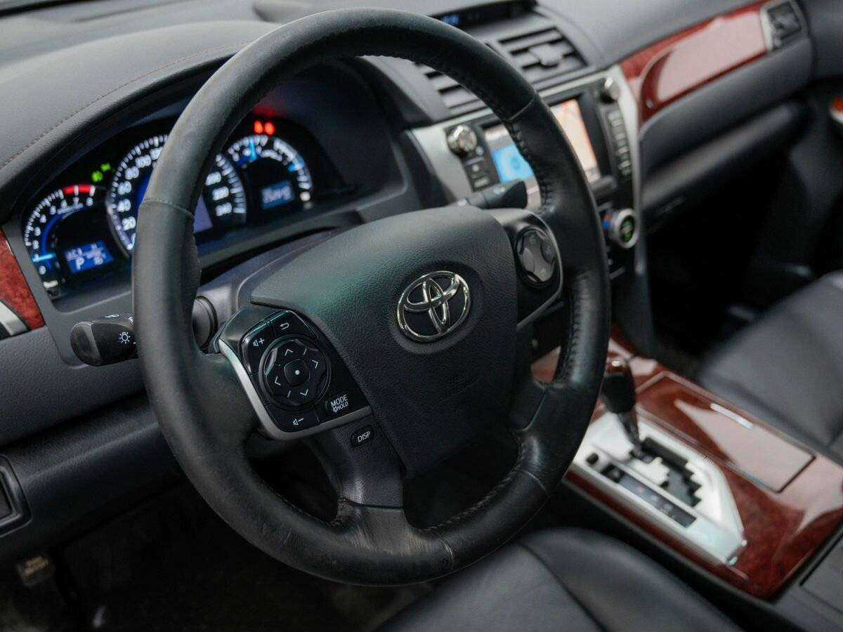 Toyota Camry, 2014 - Фото №17