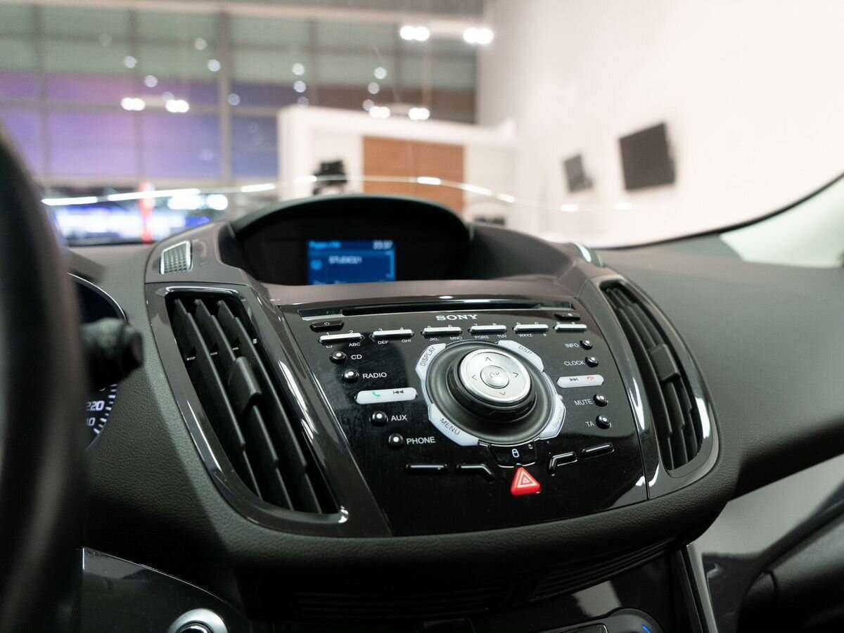 Ford Kuga, 2016 - Фото №11