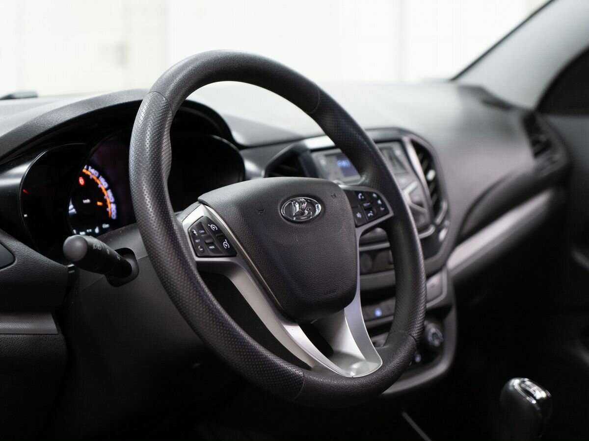 Lada (ВАЗ) Vesta, 2021 - Фото №4