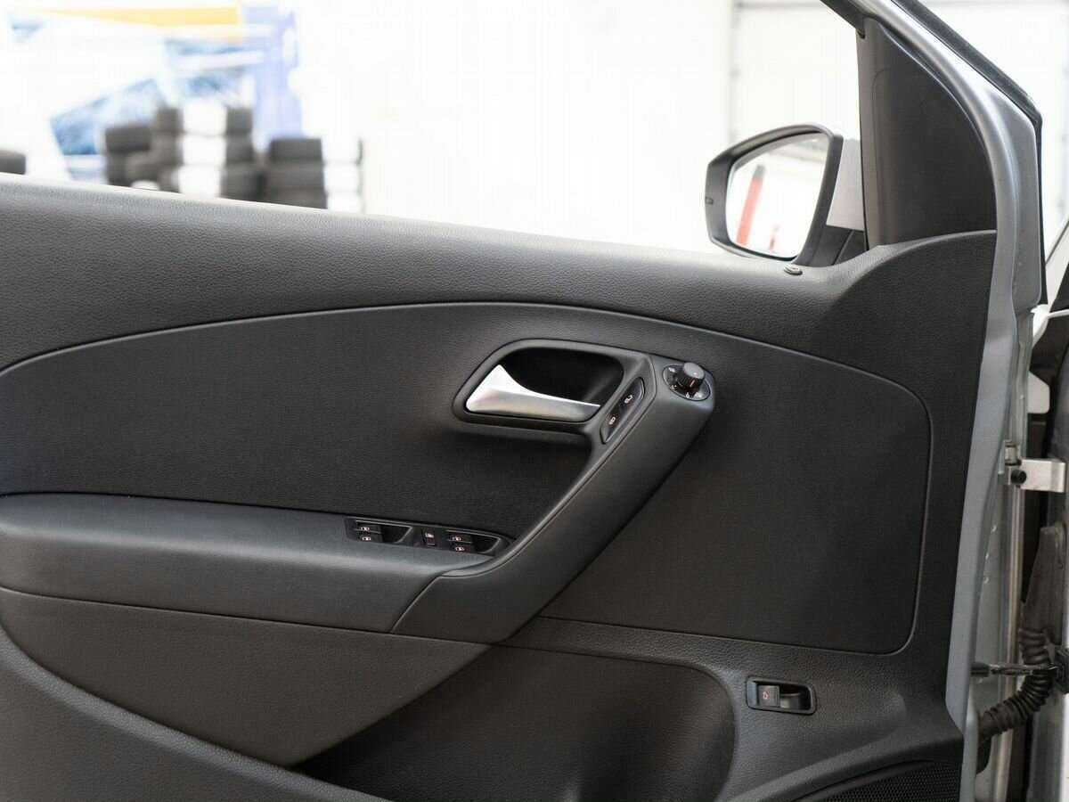 Volkswagen Polo, 2019 - Фото №12