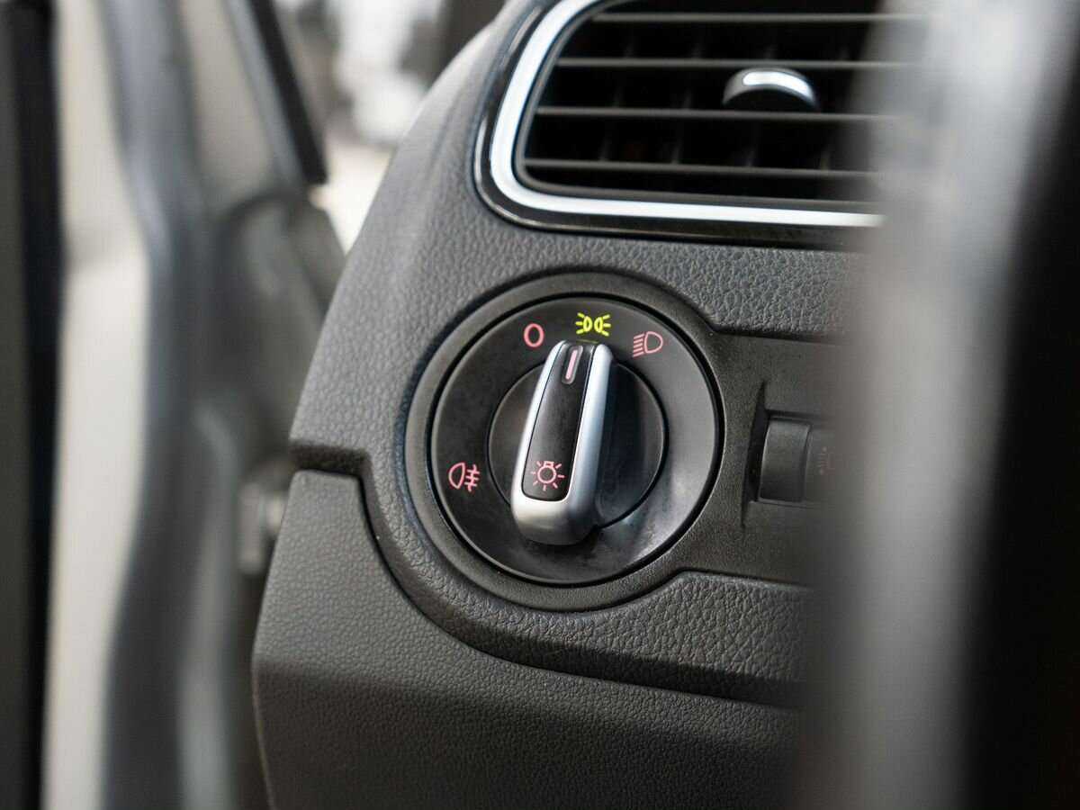 Volkswagen Polo, 2019 - Фото №13