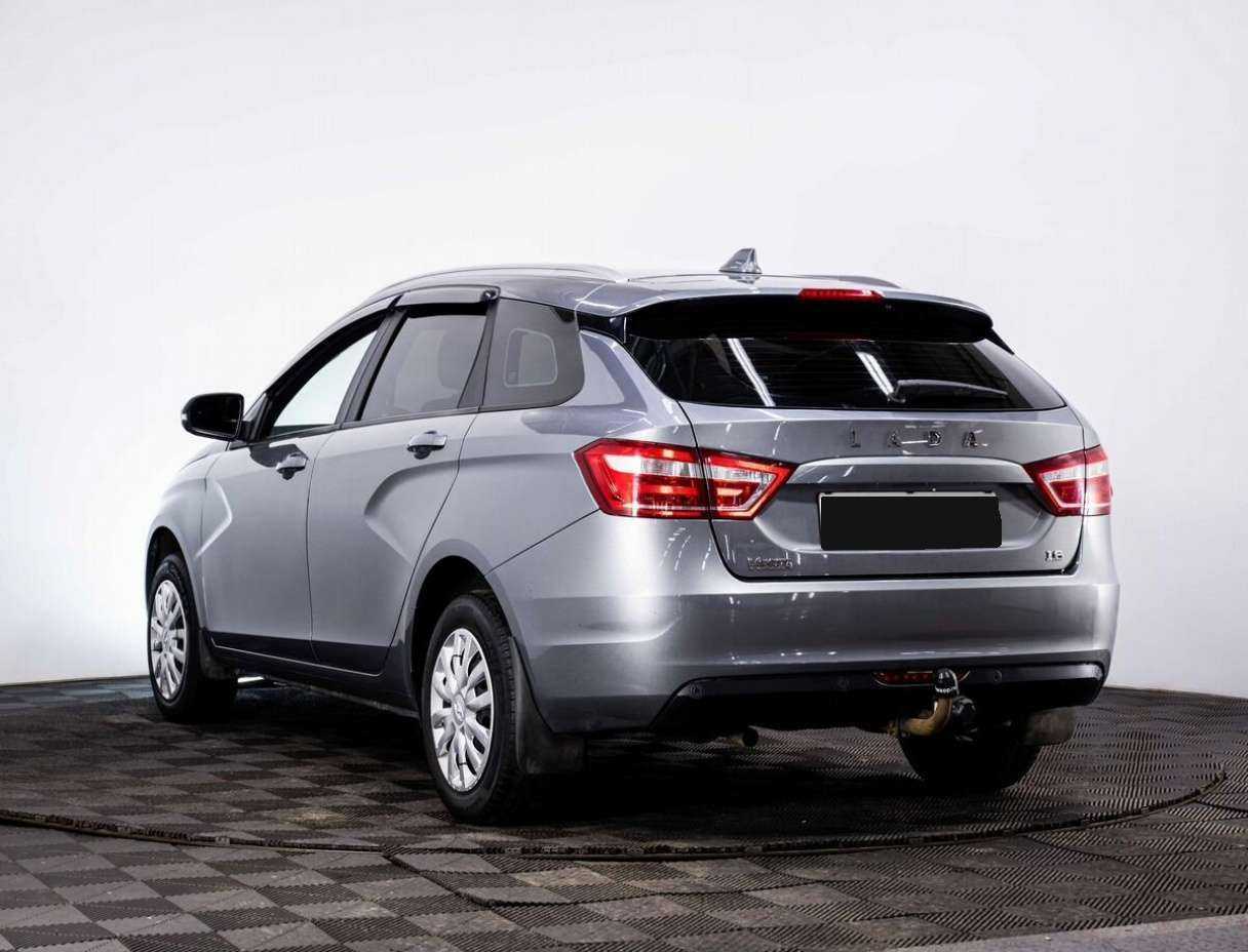 Lada (ВАЗ) Vesta SW, 2020 - Фото №3