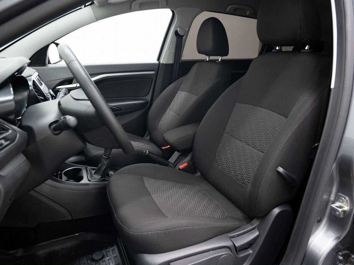 Lada (ВАЗ) Vesta SW, 2020 - Фото №7