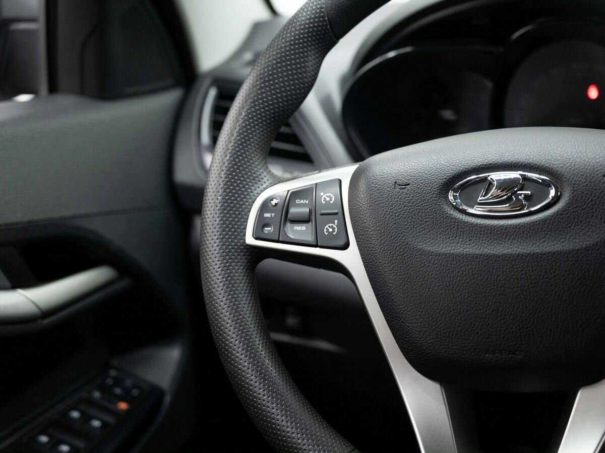 Lada (ВАЗ) Vesta SW, 2020 - Фото №14