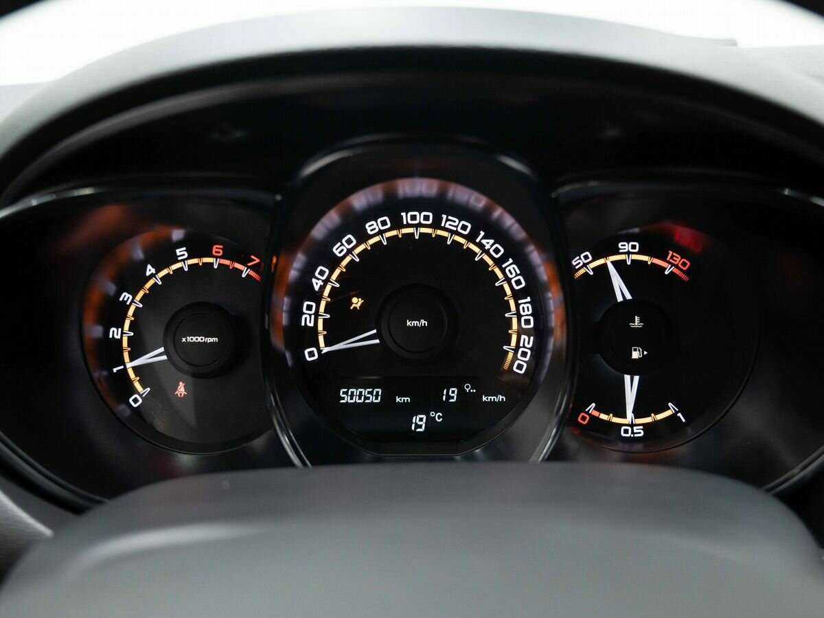 Lada (ВАЗ) Vesta SW, 2020 - Фото №16