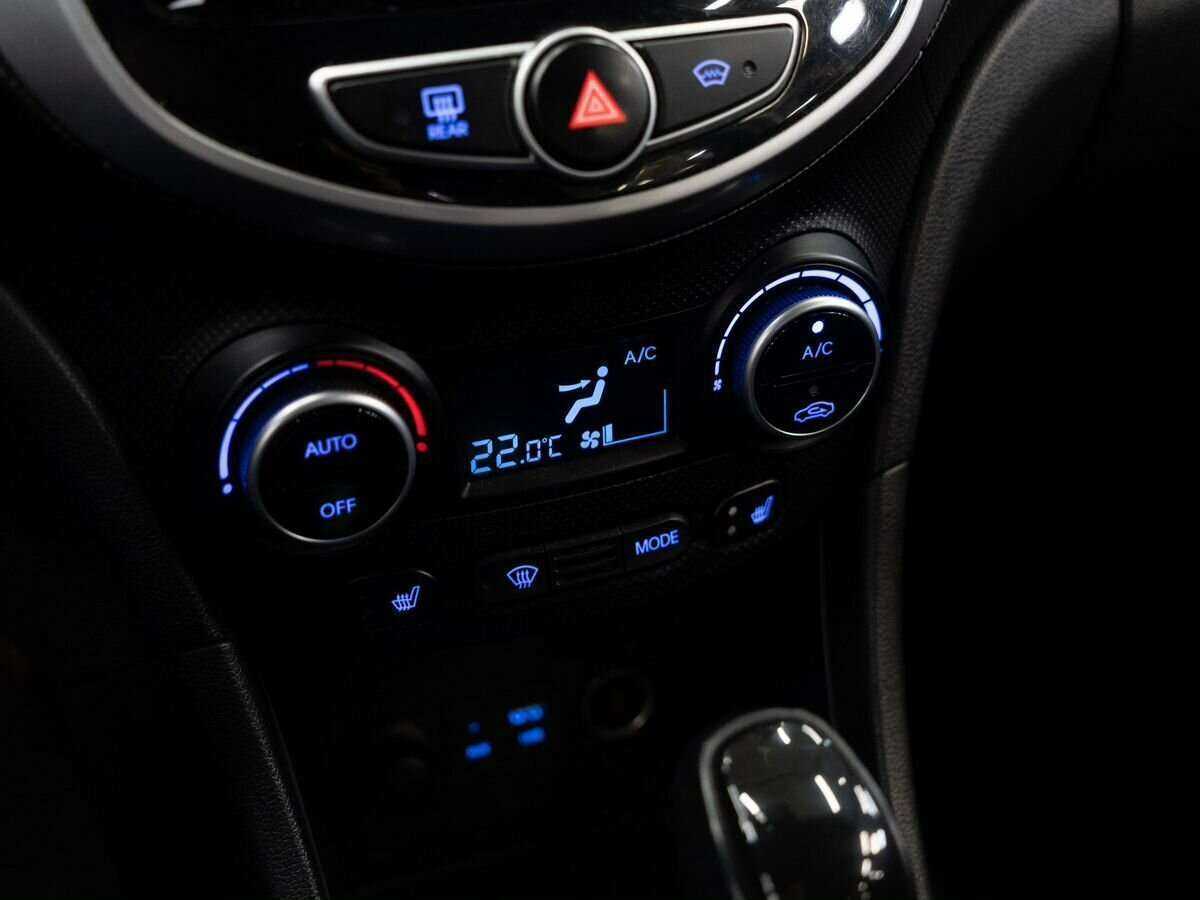 Hyundai Solaris, 2015 - Фото №10