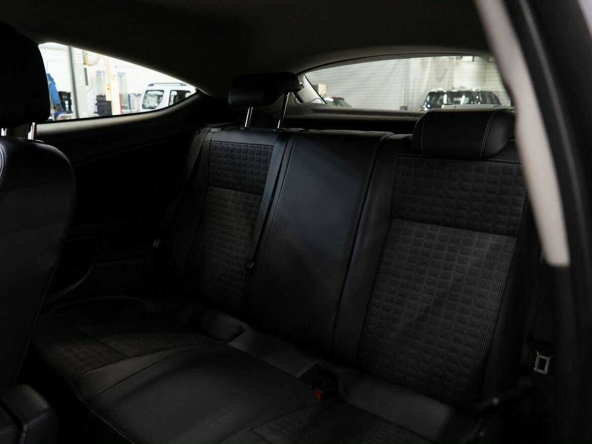 Opel Astra GTC, 2012 - Фото №6