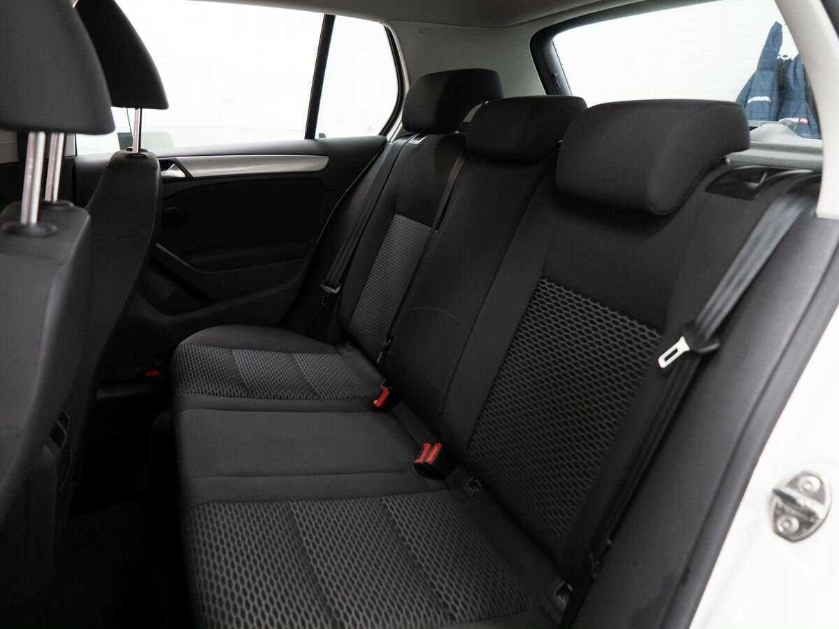 Volkswagen Golf, 2012 - Фото №6