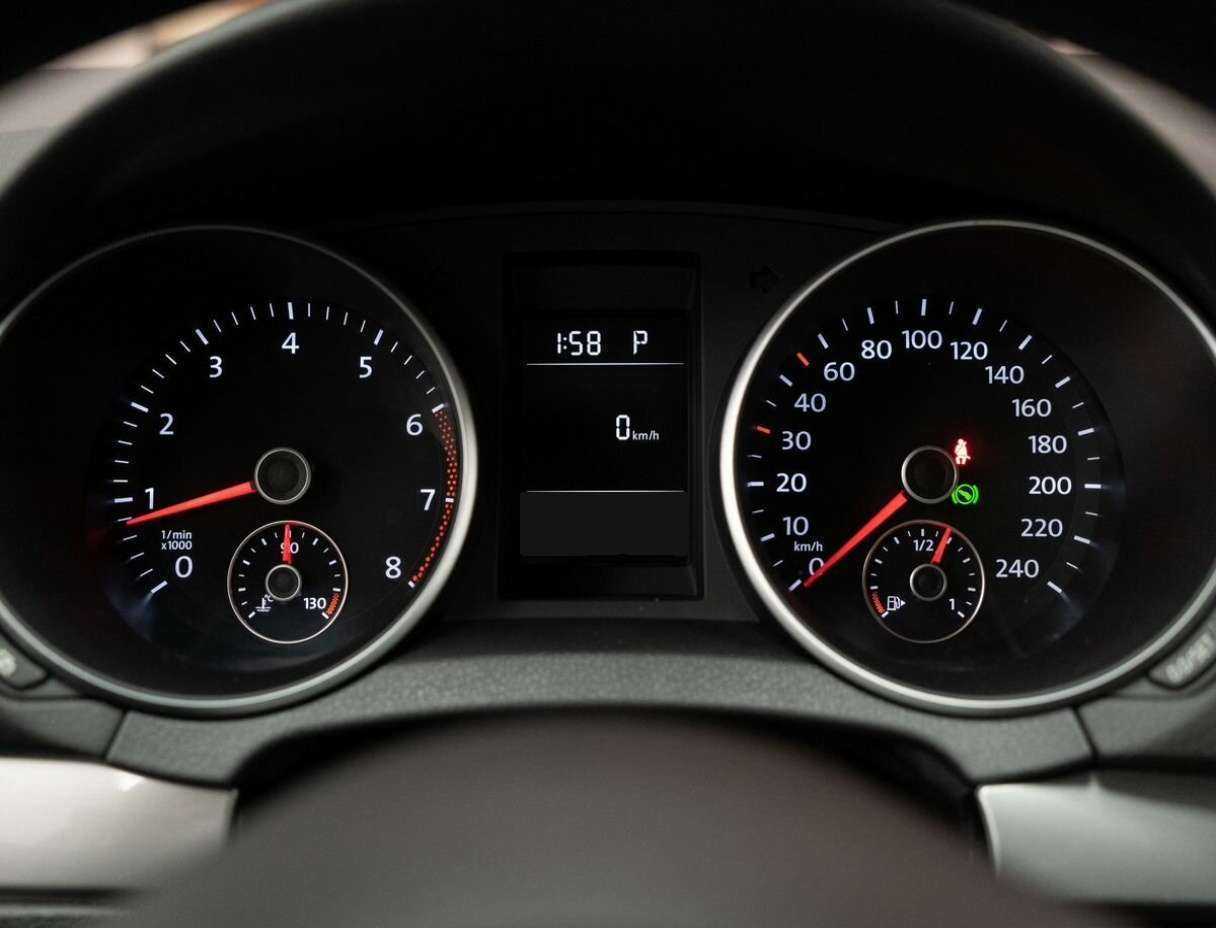 Volkswagen Golf, 2012 - Фото №10