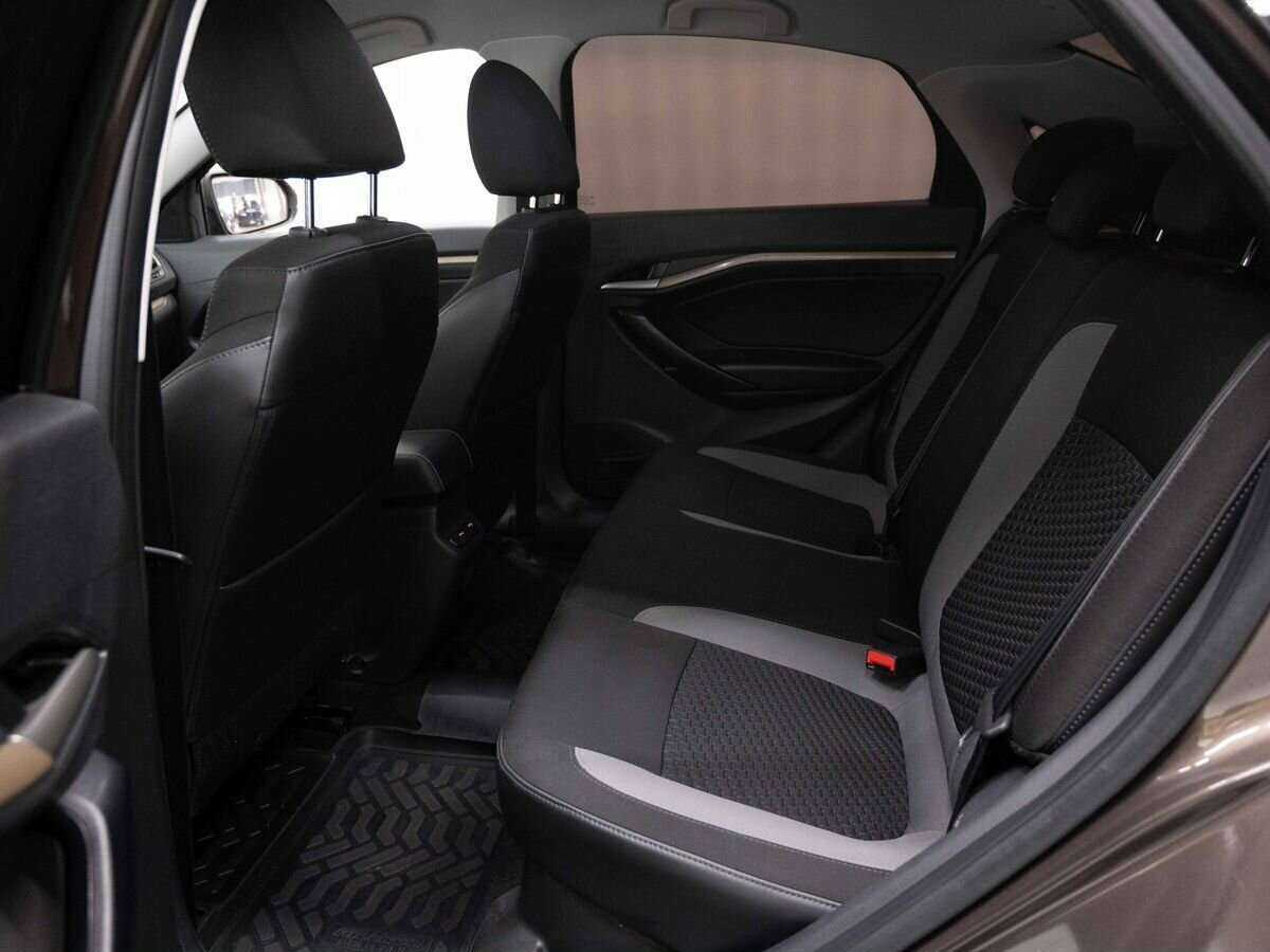 Lada (ВАЗ) Vesta, 2018 - Фото №10