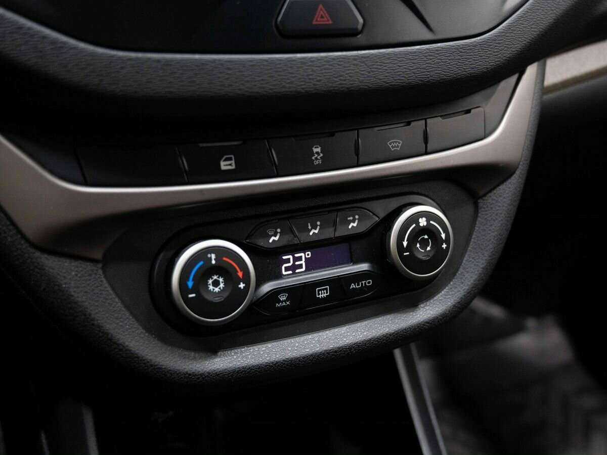 Lada (ВАЗ) Vesta, 2018 - Фото №22