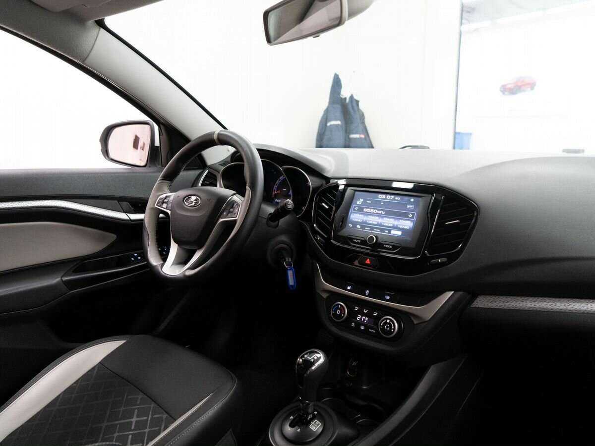 Lada (ВАЗ) Vesta SW Cross, 2018 - Фото №15