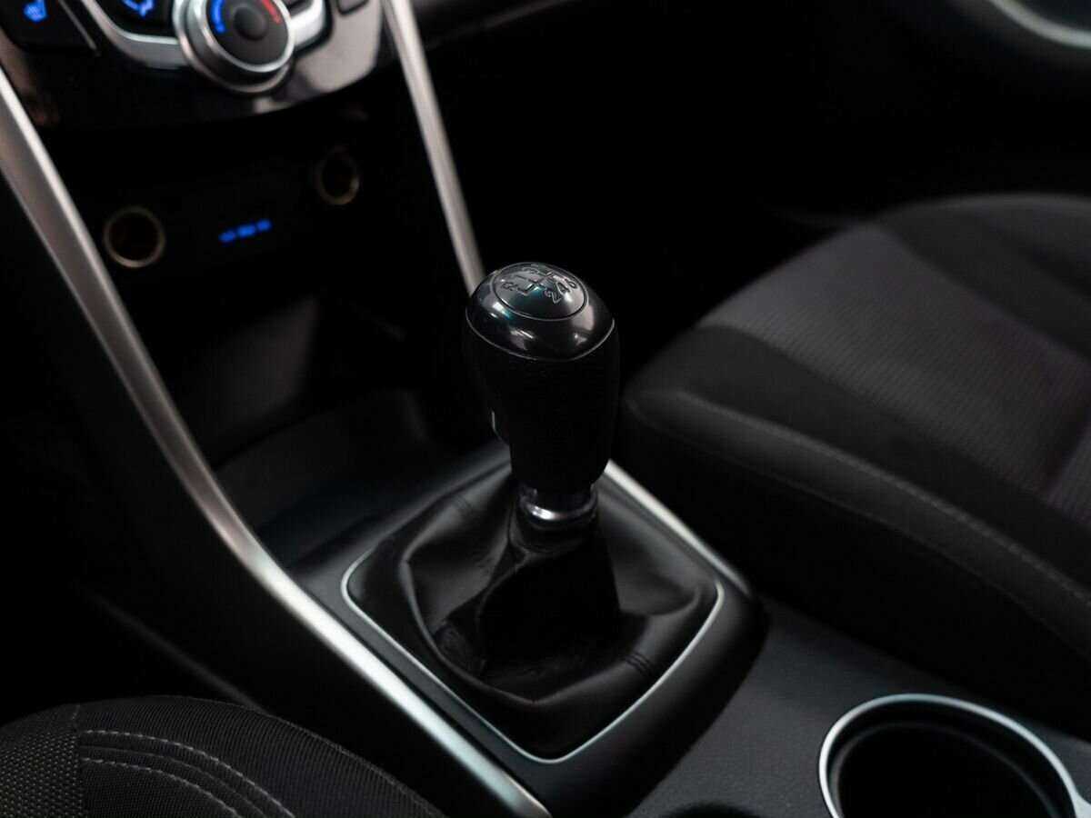 Hyundai i30, 2013 - Фото №12