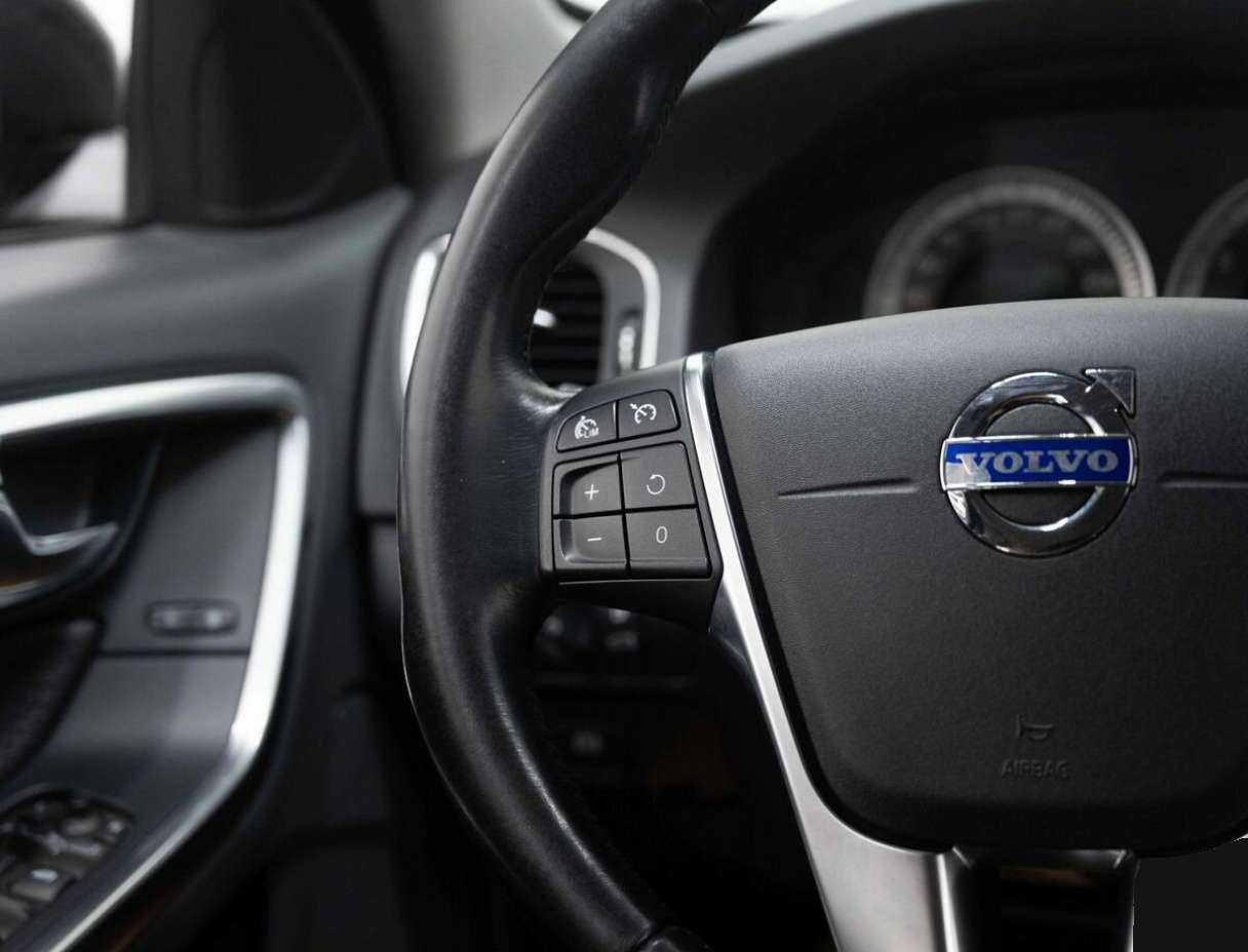 Volvo S60, 2012 - Фото №14