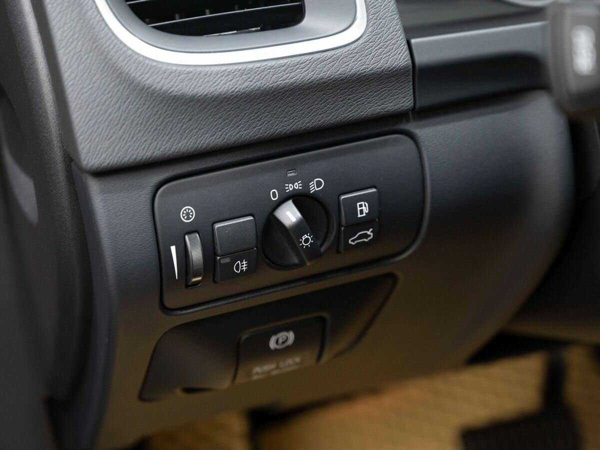 Volvo S60, 2012 - Фото №17