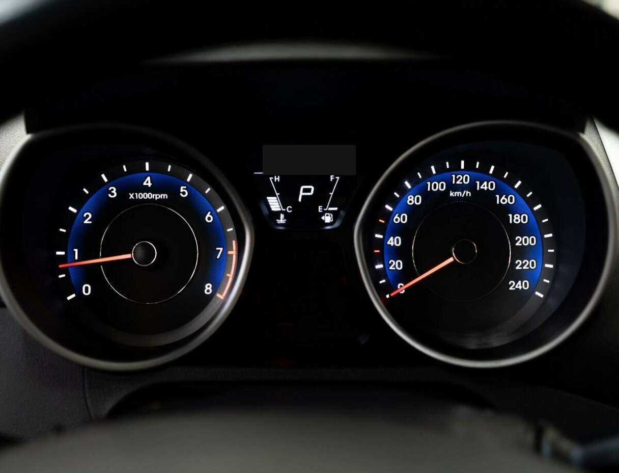 Hyundai Elantra, 2012 - Фото №9