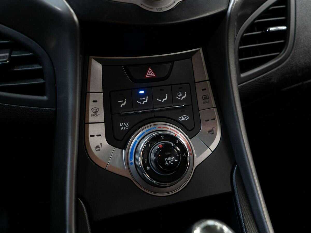 Hyundai Elantra, 2012 - Фото №12