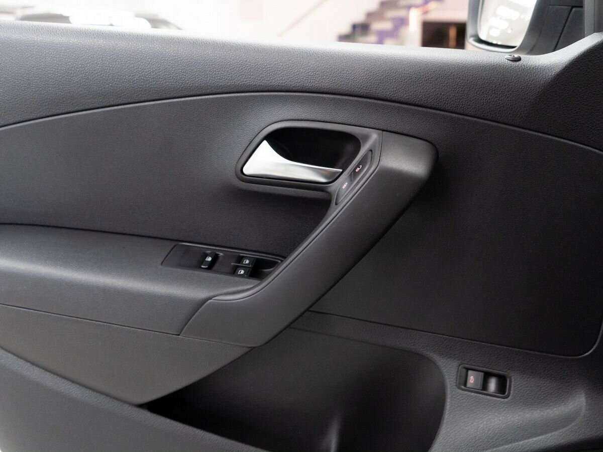 Volkswagen Polo, 2017 - Фото №13