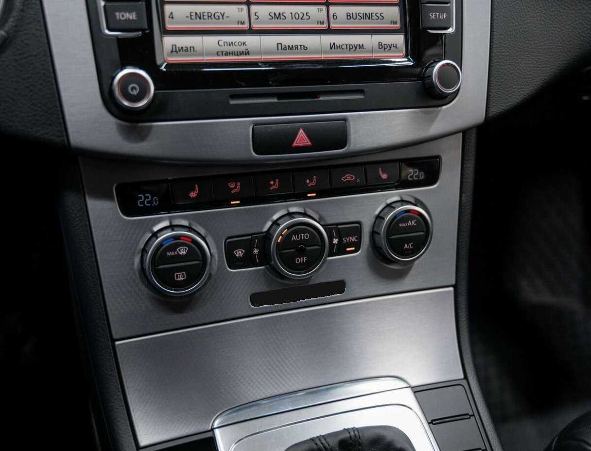 Volkswagen Passat CC, 2012 - Фото №20