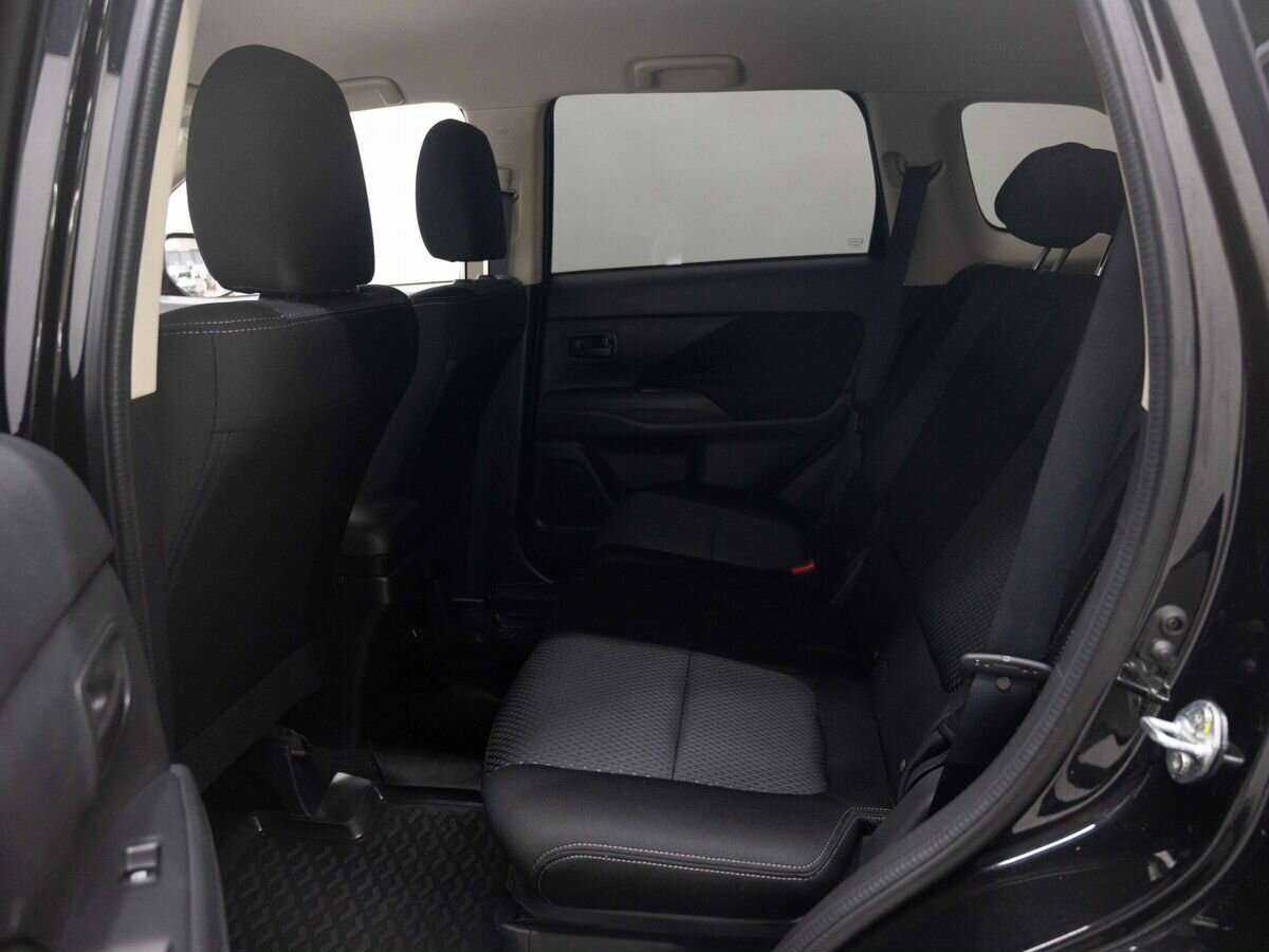 Mitsubishi Outlander, 2016 - Фото №8