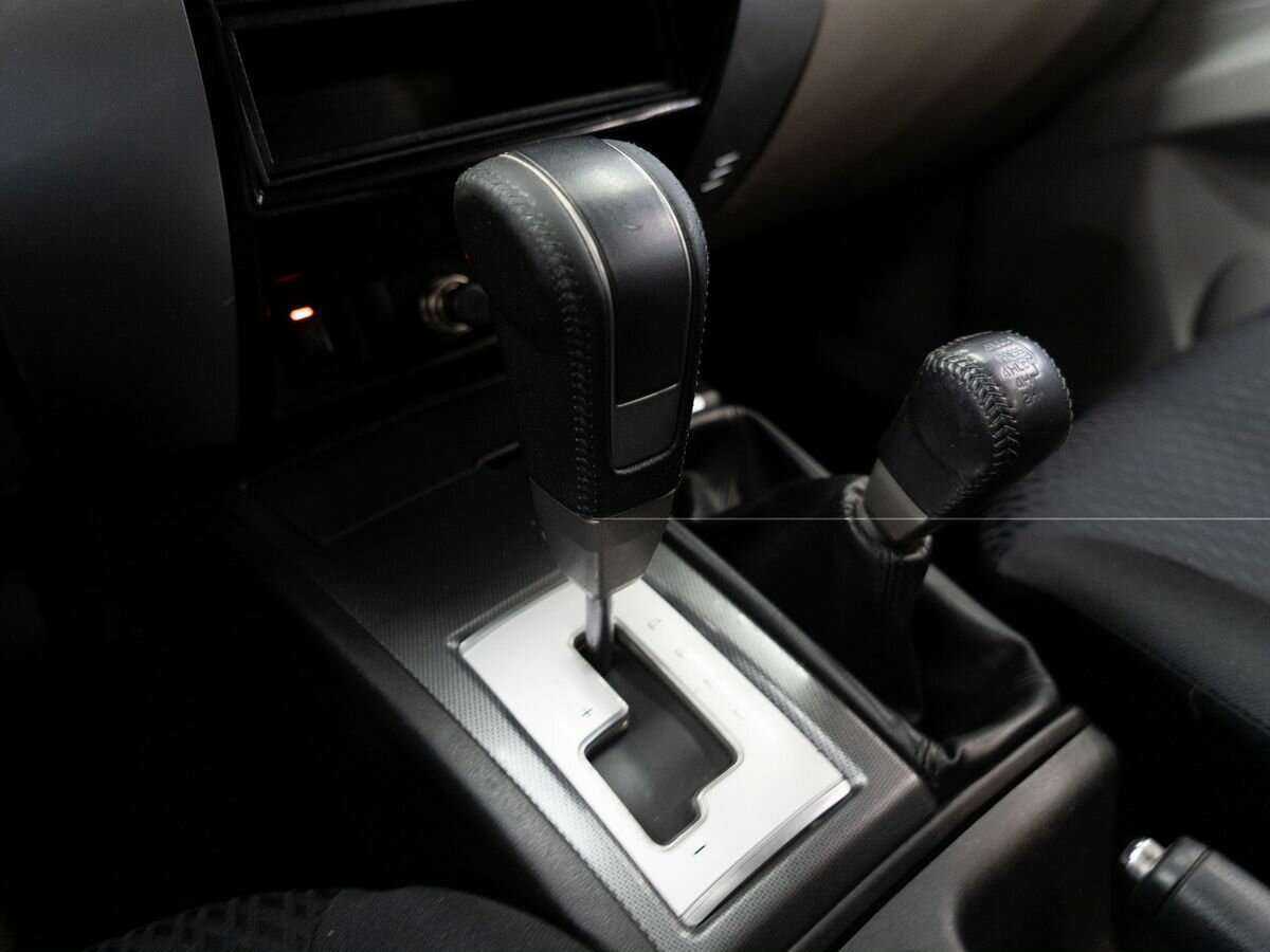 Mitsubishi Pajero Sport, 2014 - Фото №12