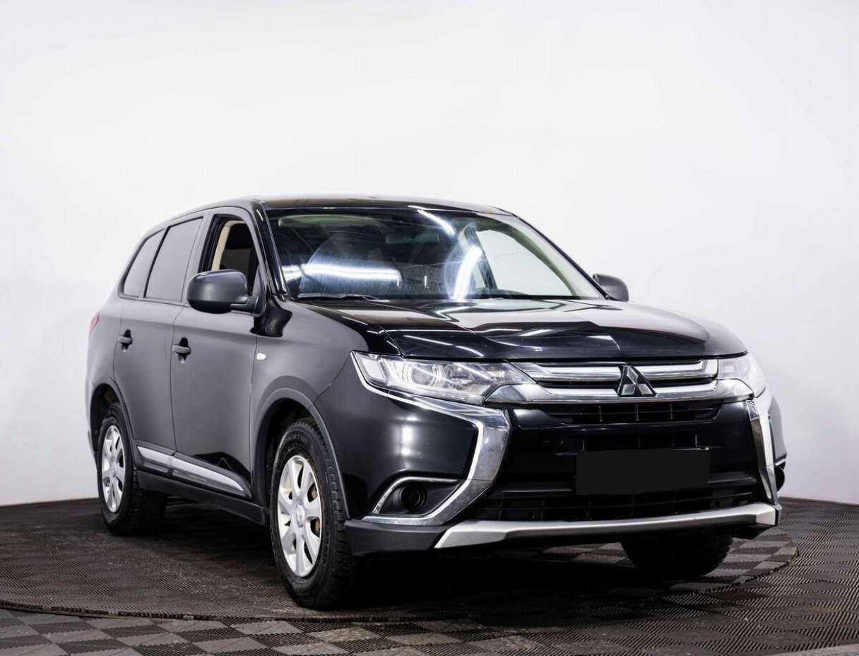 Mitsubishi Outlander, 2018 - Фото №2