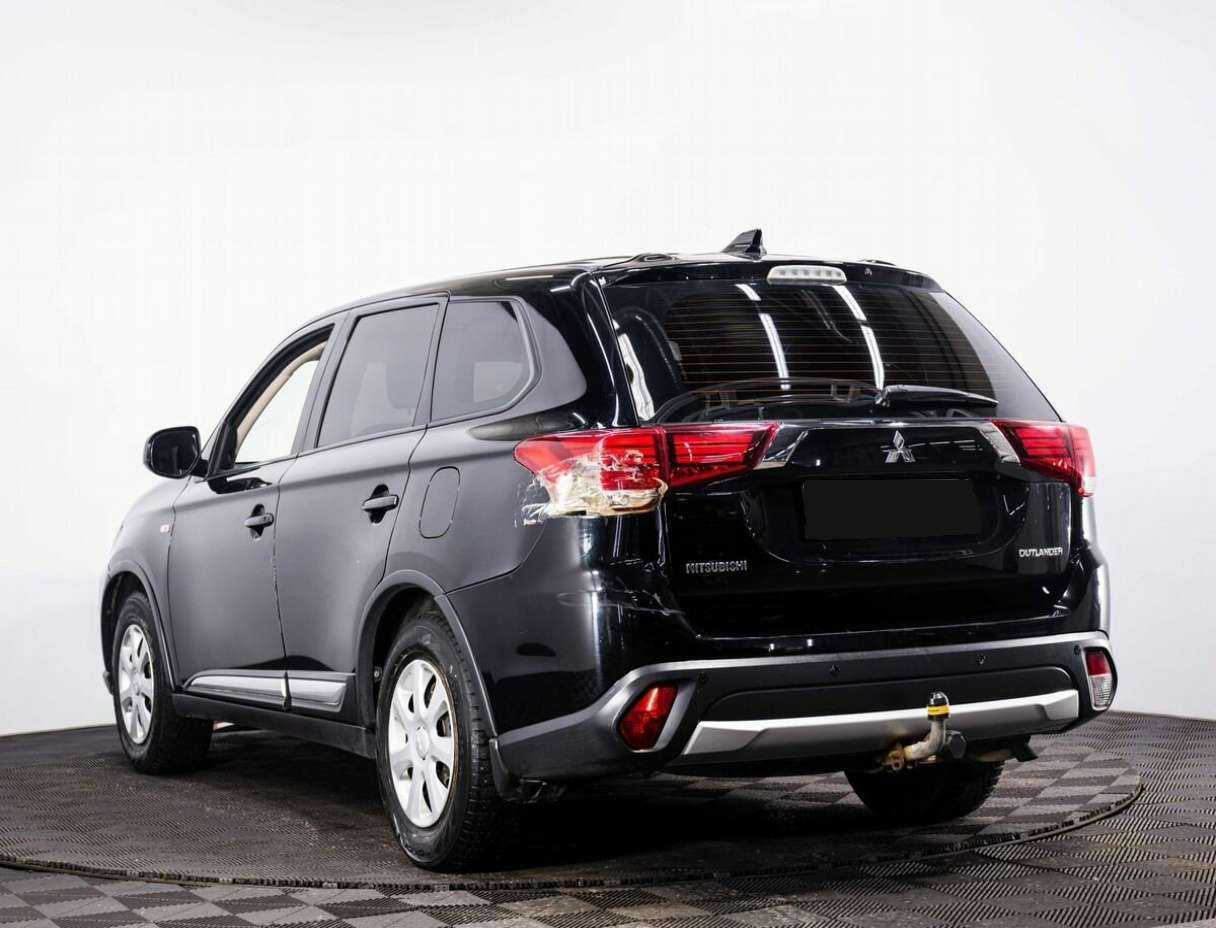 Mitsubishi Outlander, 2018 - Фото №3