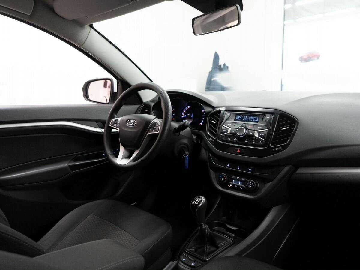 Lada (ВАЗ) Vesta SW, 2019 - Фото №15