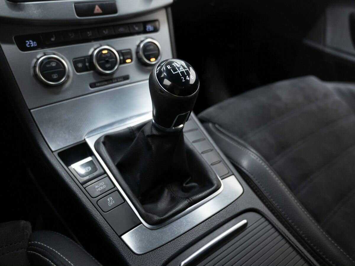 Volkswagen Passat CC, 2014 - Фото №19