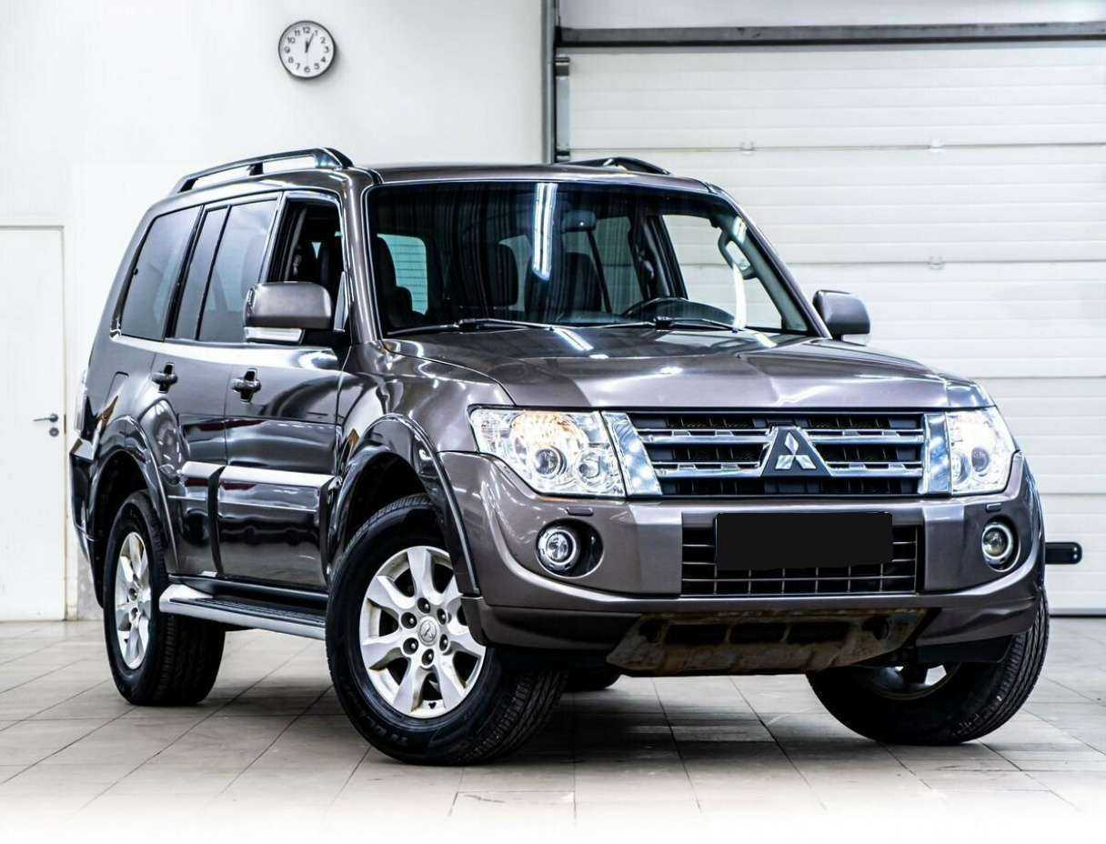 Mitsubishi Pajero, 2012 - Фото №1