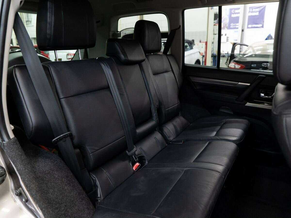 Mitsubishi Pajero, 2012 - Фото №8