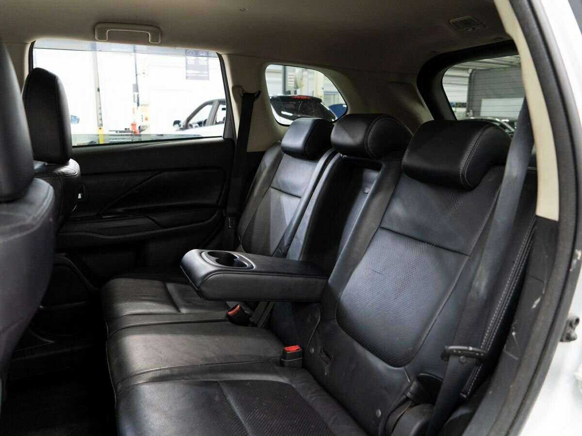 Mitsubishi Outlander, 2017 - Фото №6