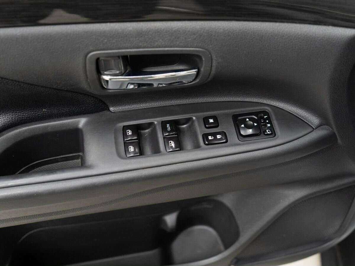 Mitsubishi Outlander, 2017 - Фото №13