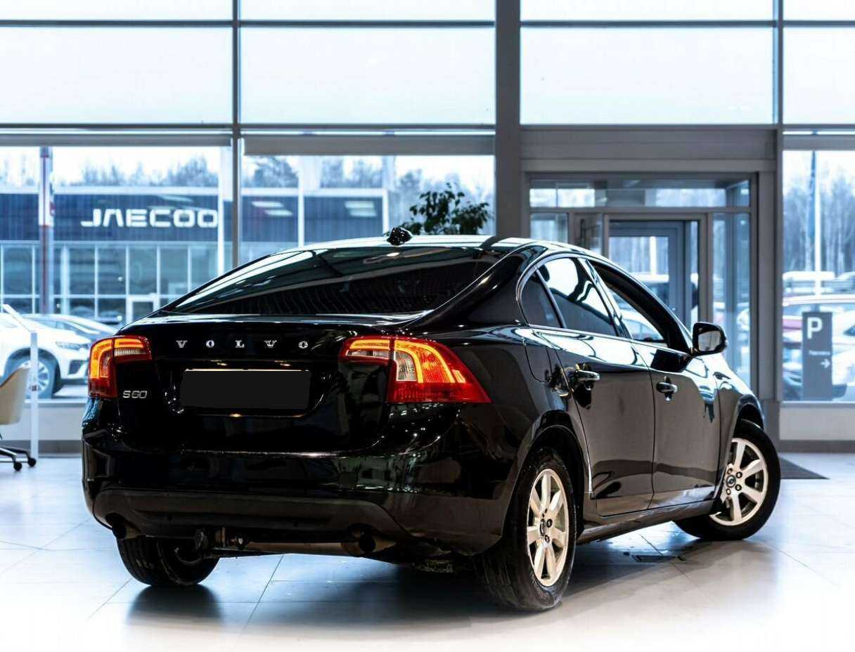 Volvo S60, 2012 - Фото №2