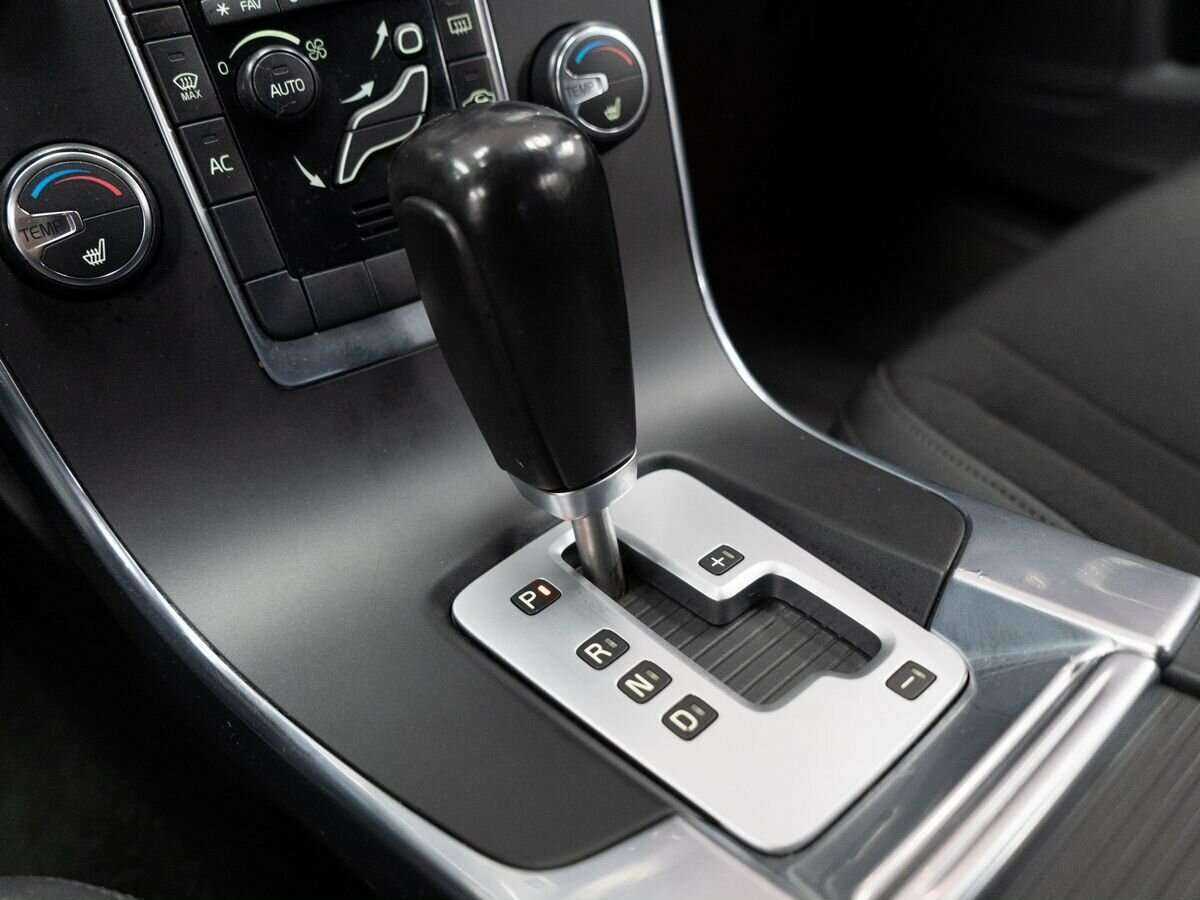 Volvo S60, 2012 - Фото №11