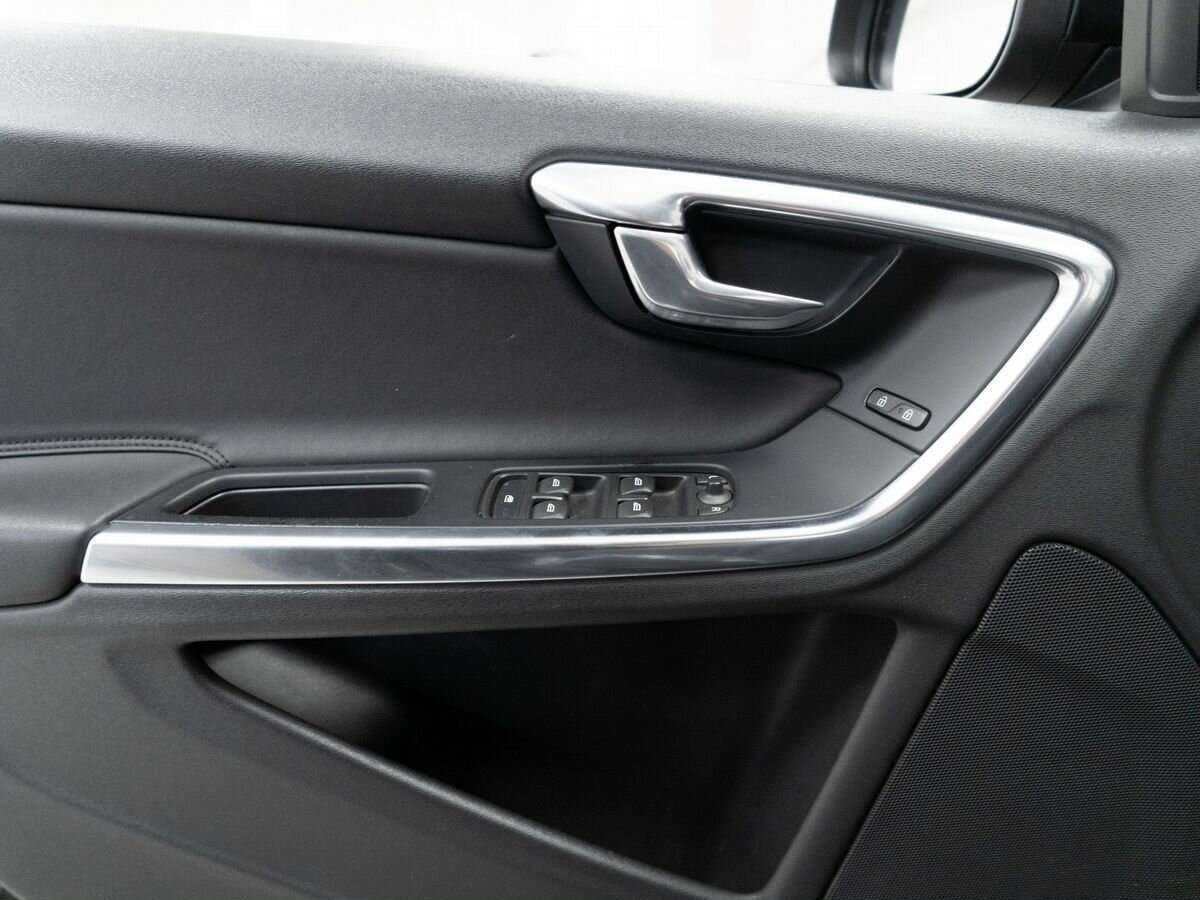 Volvo S60, 2012 - Фото №13