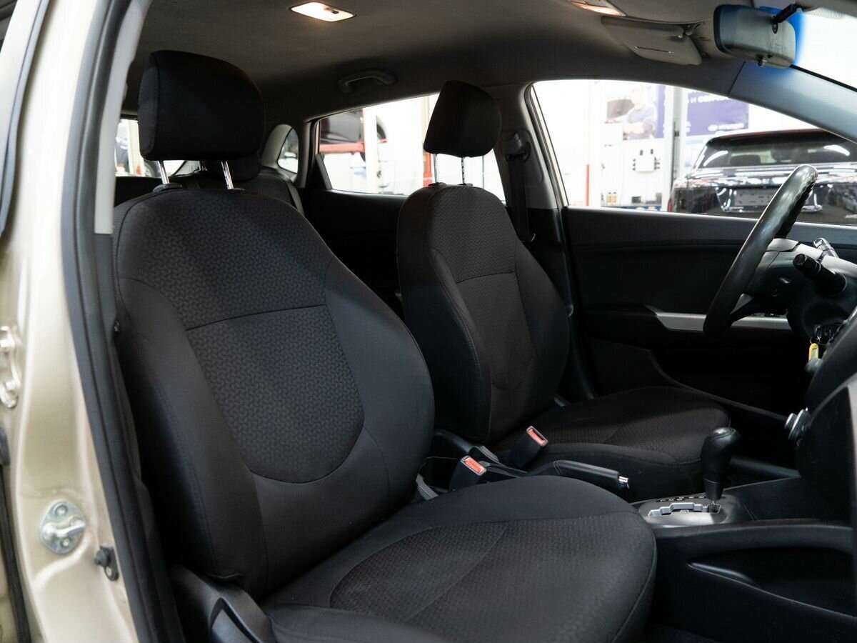 Kia Rio 4-speed, 2012 - Фото №7