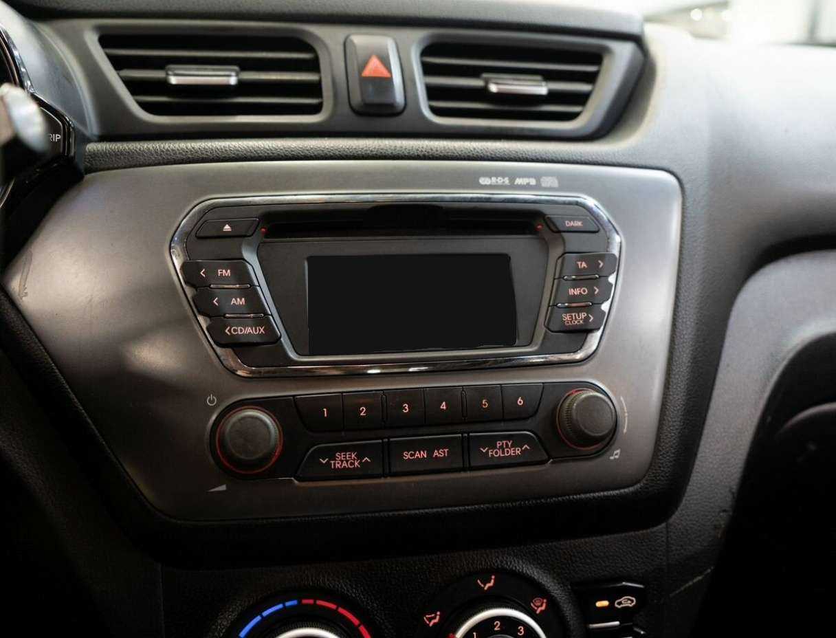 Kia Rio 4-speed, 2012 - Фото №10
