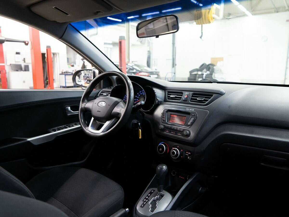 Kia Rio 4-speed, 2012 - Фото №13