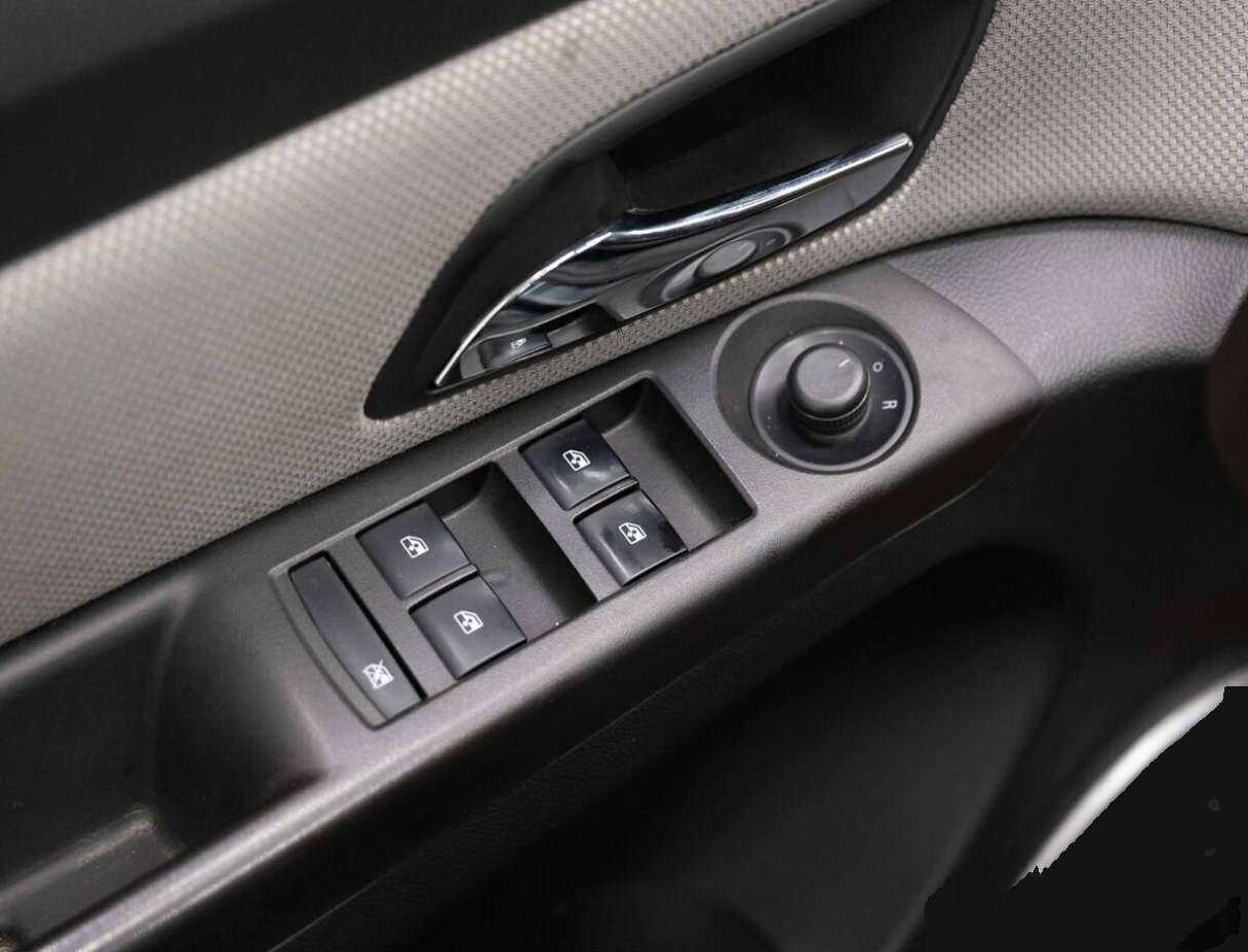 Chevrolet Cruze, 2012 - Фото №14