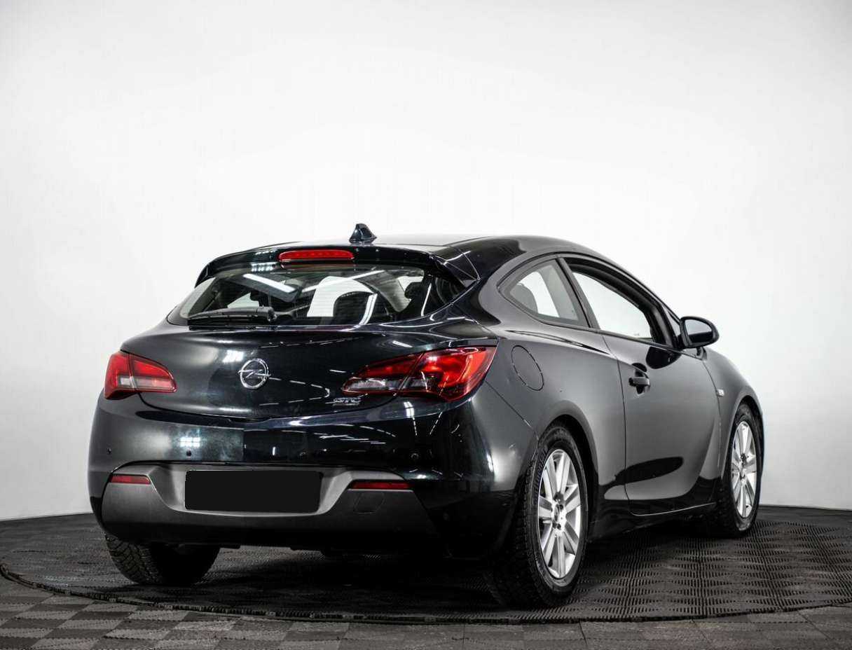 Opel Astra GTC, 2013 - Фото №3