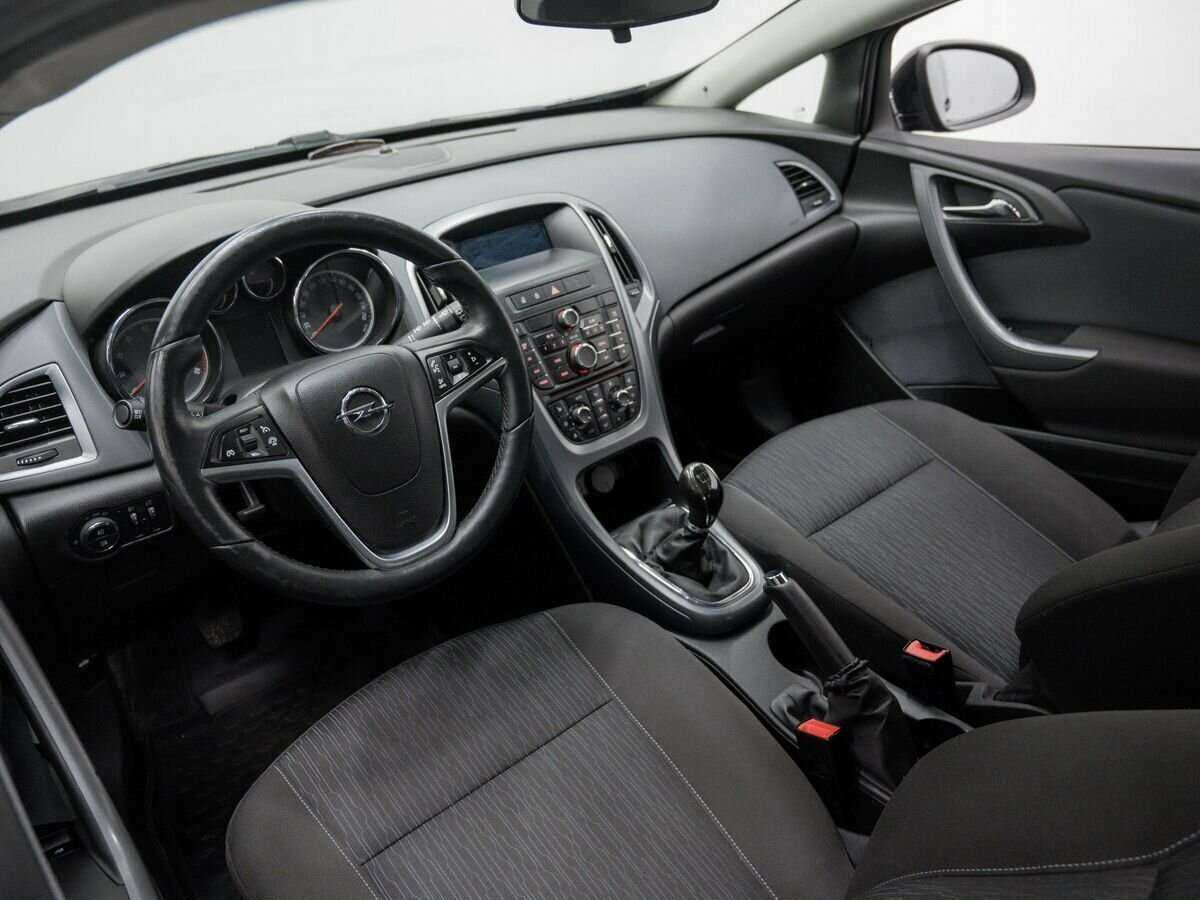 Opel Astra GTC, 2013 - Фото №10